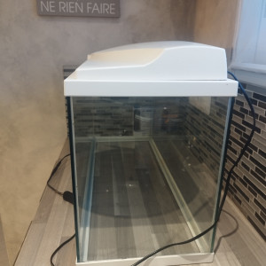 Aquarium blanc 120l avec filtre