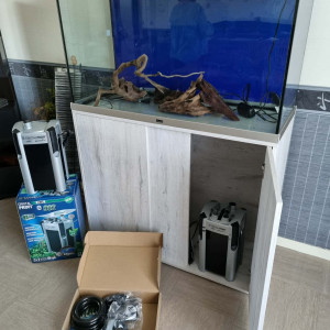 Vend aquarium 200 litres + 2 pompe JBL 300 litres