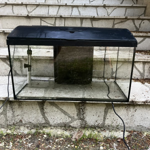 Aquarium 60l tout équipé 0 rayures