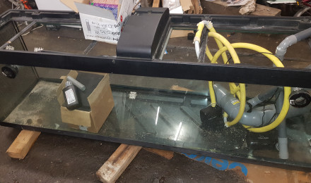 aquarium Nouveau bac 600 l avec decent